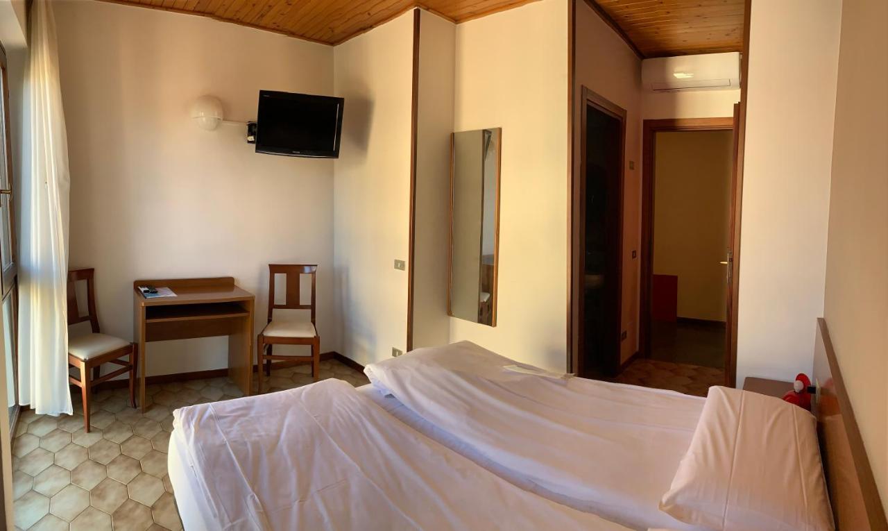 Hotel Santa Maria - Bardolino Town Center Ngoại thất bức ảnh